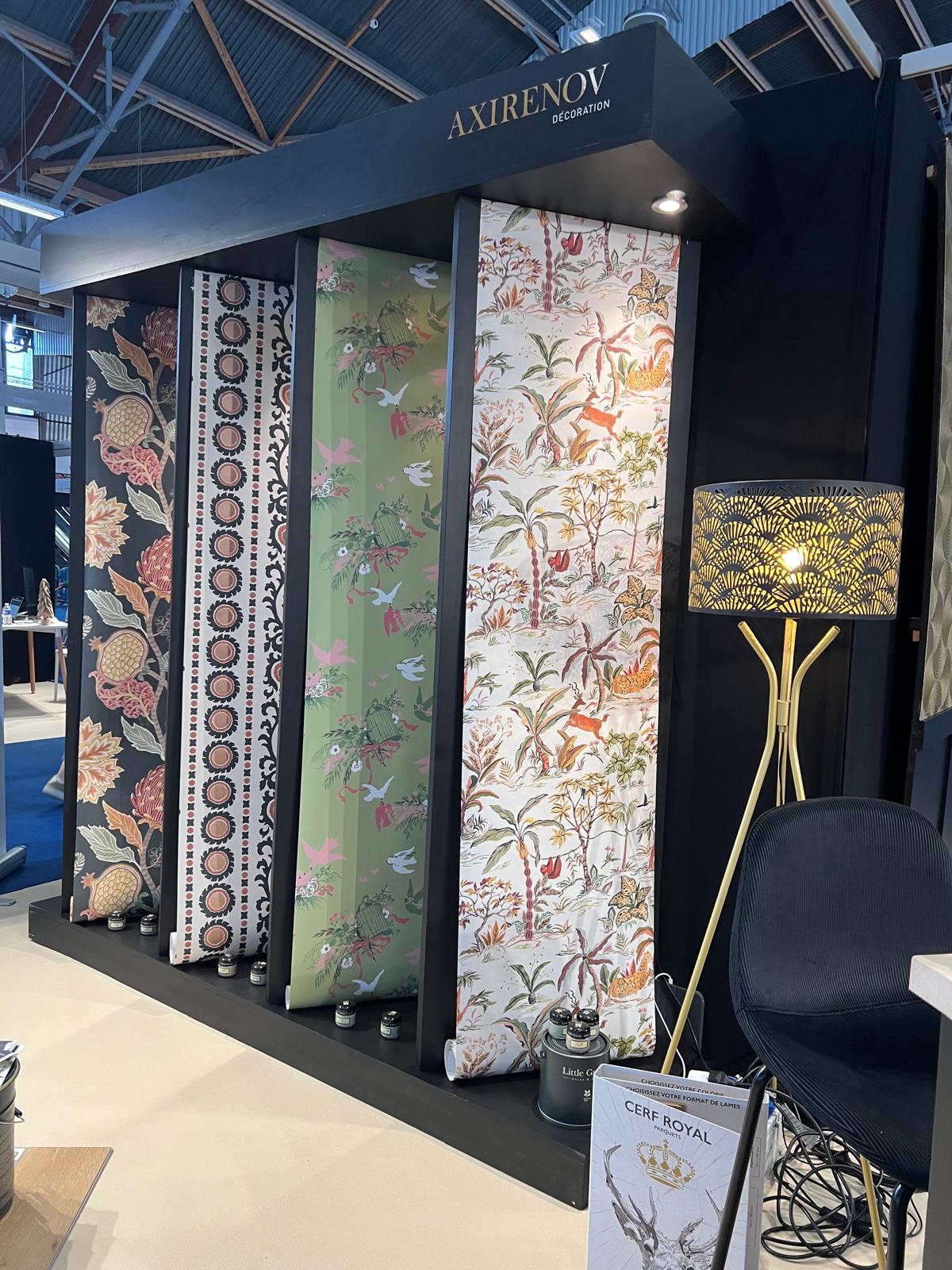 Le papier peint : l’art de redonner charme et cachet à vos murs